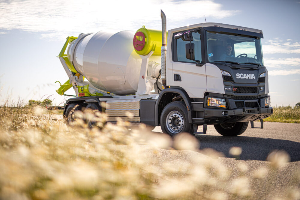 Scania presentó sus aplicaciones cementeras