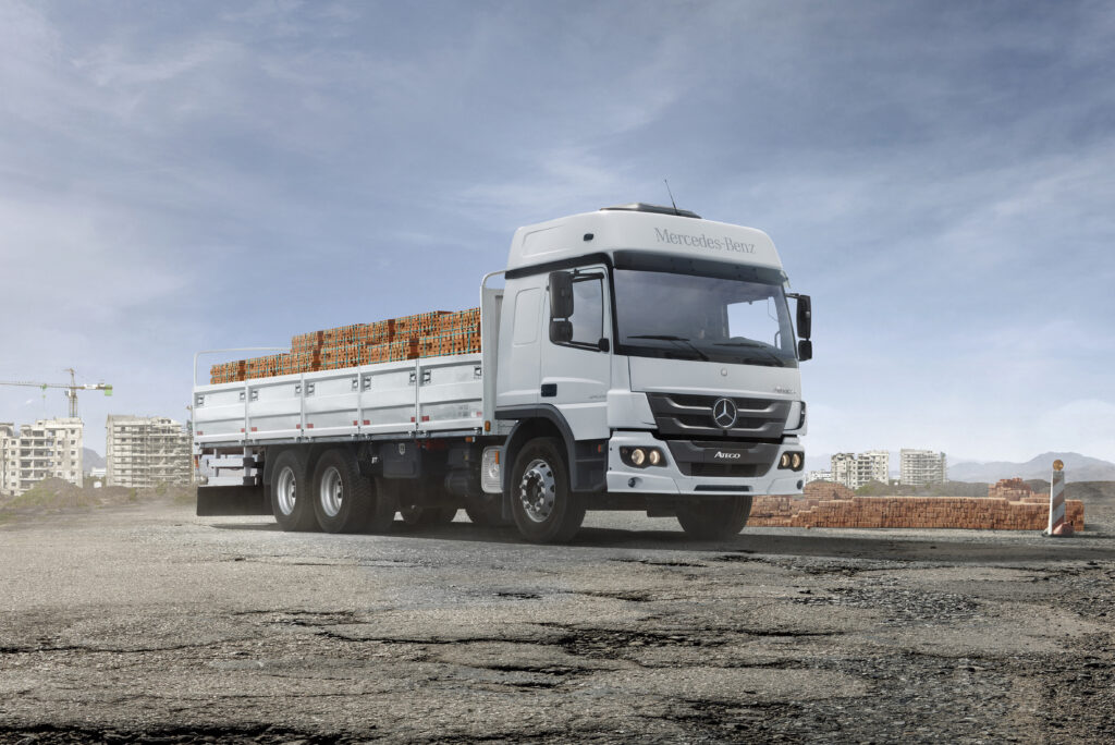 Atego 2430 automatizado