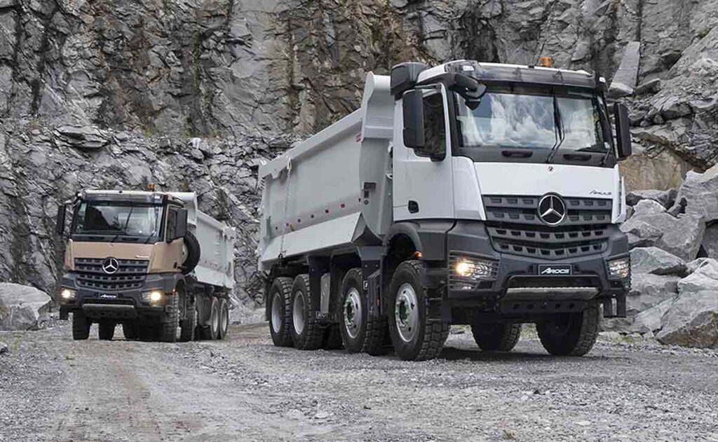 Mercedes entregó los primeros Arocs