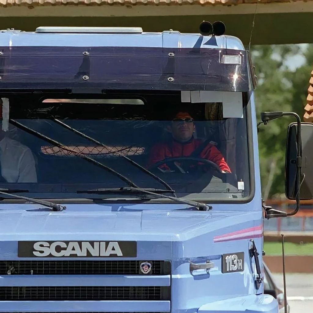 El camión de Diego Armando Maradona
