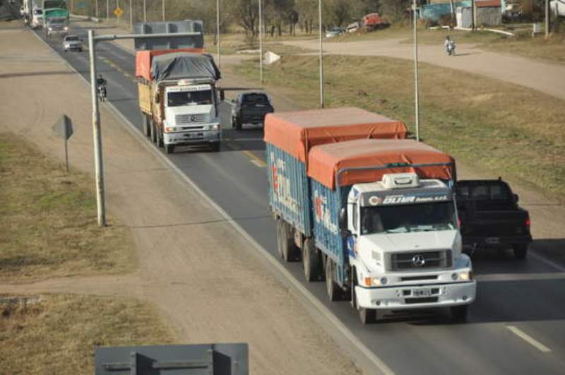 Evaluarán-las-emisiones-de-gases-en-el-transporte-de-carga