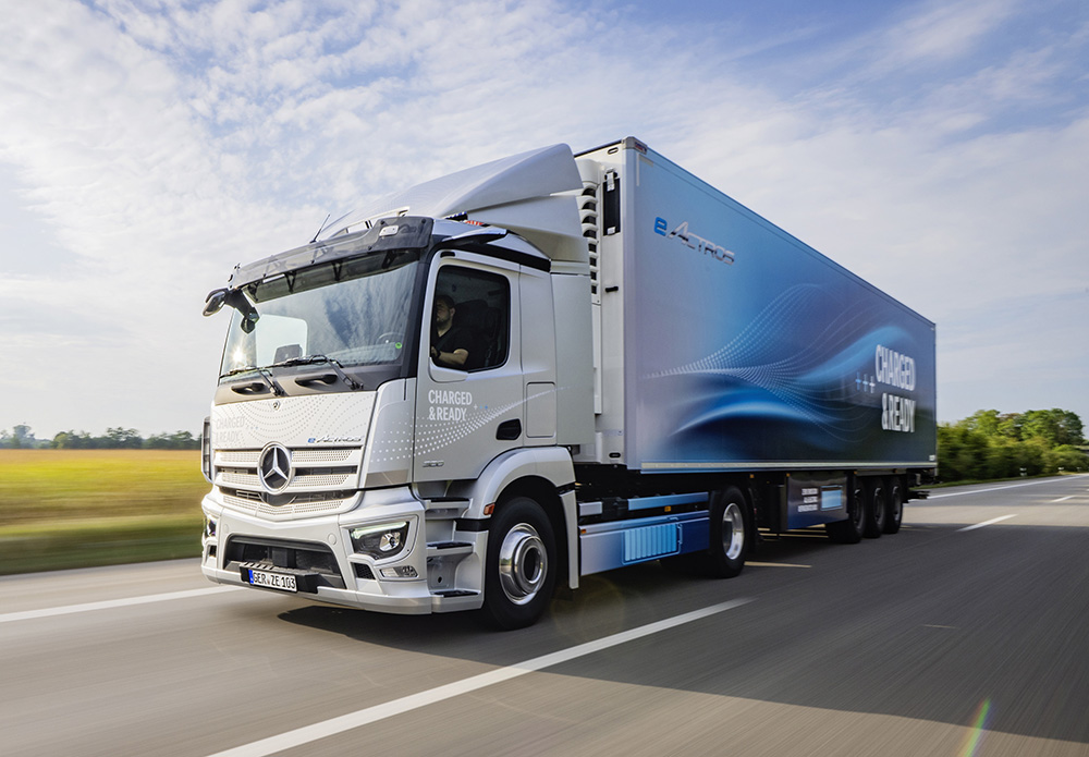 Cambio-radical-en-Mercedes-Benz-Camiones-y-Buses