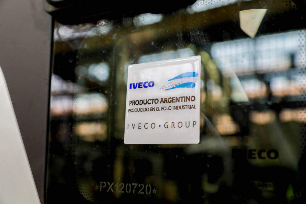 IVECO-exporta-camiones-a-Brasil