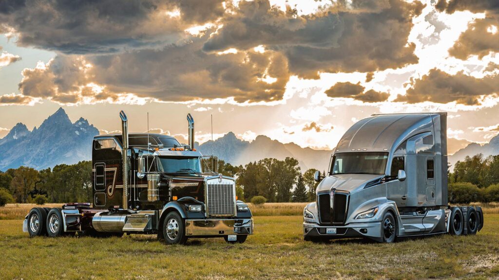 Kenworth-cumple-100 años-y-lo-celebra-doble