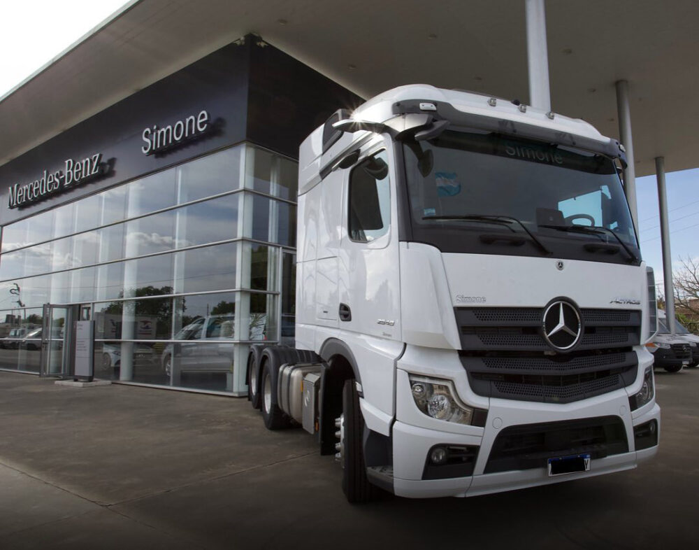Mercedes-Benz-Simone-Servicios-y-medioambiente