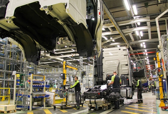 Reducen-la-producción-de-camiones