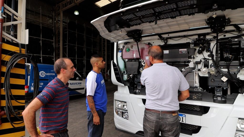 IVECO-y-NAVICAM-más-cerca-de-sus-clientes