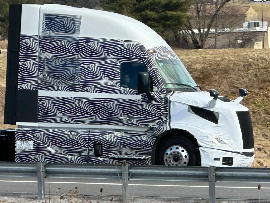 Volvo-se-prepara-para-renovar