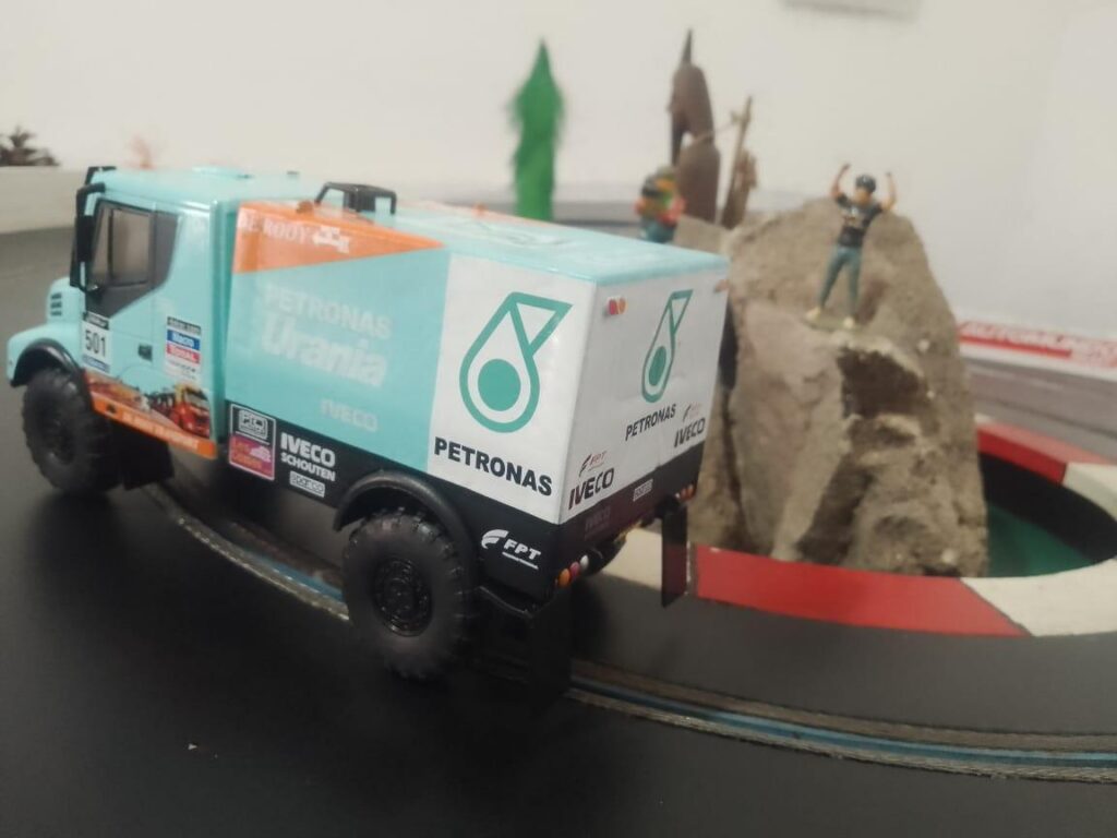 Pasión-sobre-ruedas-y-rieles