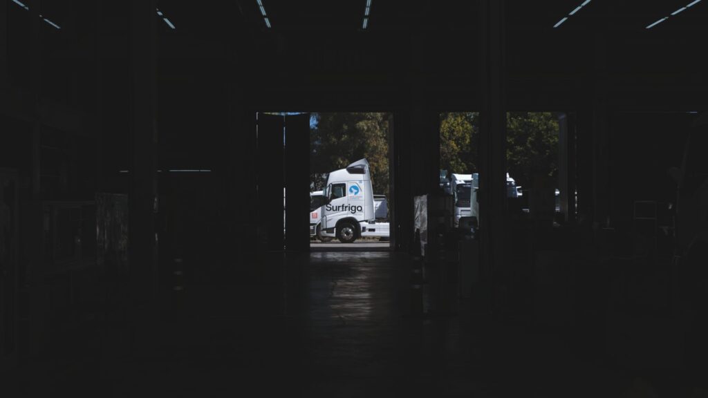 Volvo-Trucks-equipa-a-Surfrigo