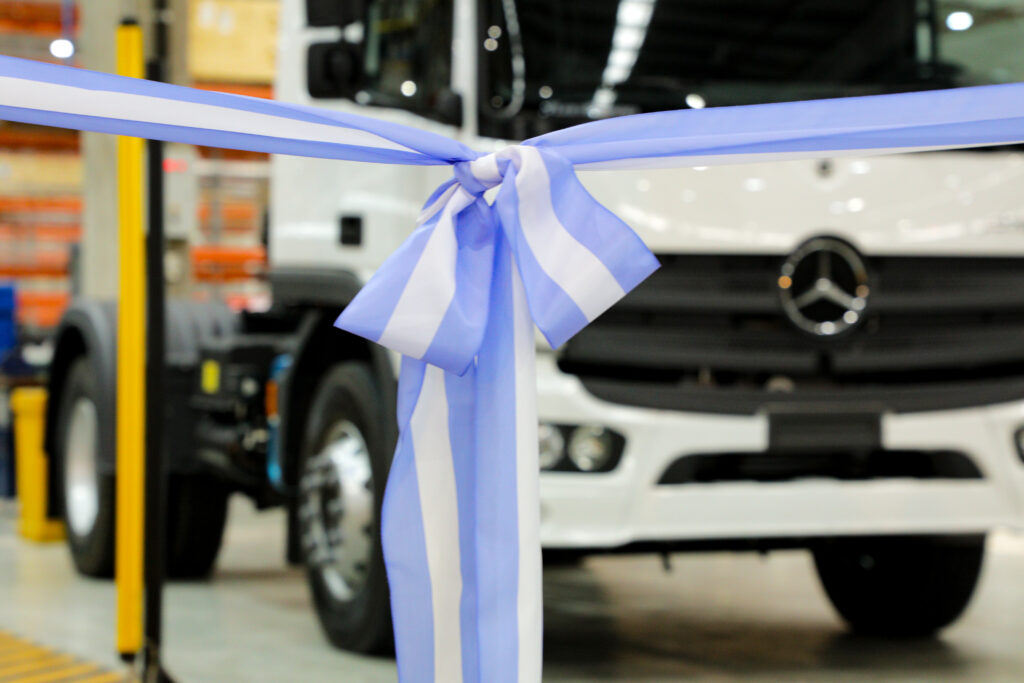 https://autotransporte.com.ar/nuevo-hogar-para-mercedes-benz-camiones-y-buses/↗