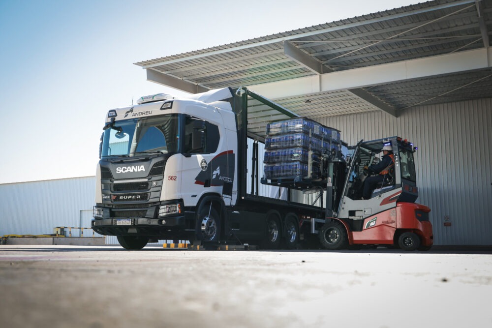 Transporte Andreu incorporó unidades para bitrenes
