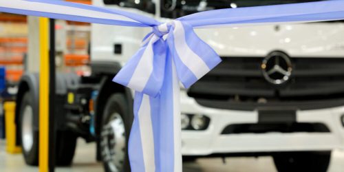 https://autotransporte.com.ar/nuevo-hogar-para-mercedes-benz-camiones-y-buses/↗