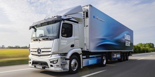 Cambio-radical-en-Mercedes-Benz-Camiones-y-Buses