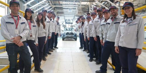 El equipo de Toyota Production System (TPS) y la Hilux