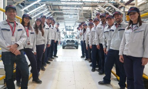 El equipo de Toyota Production System (TPS) y la Hilux