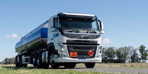 Volvo-Argentina-renovó-con-YPF