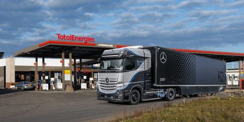 Daimler y TOTAL se unen