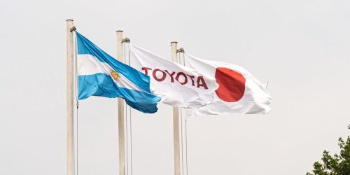 Toyota fabricará un vehículo electrificado en Argentina